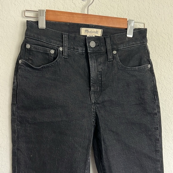 Mid-rise cropped black jeans - Picture 3 of 4